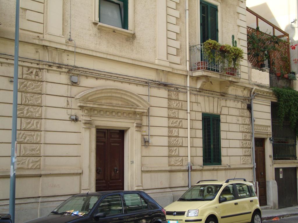 ريجّو دي كالابريا La Maison Des Livres المظهر الخارجي الصورة