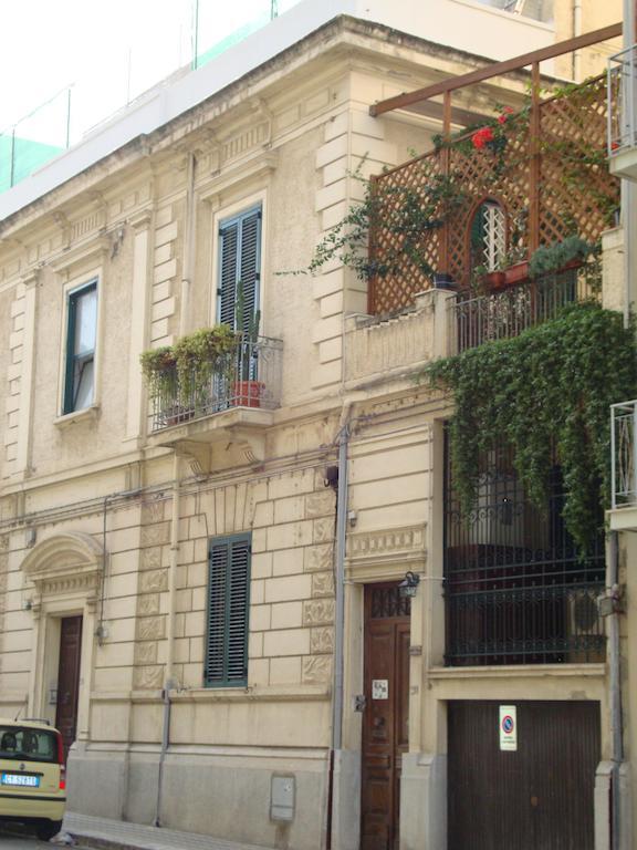 ريجّو دي كالابريا La Maison Des Livres المظهر الخارجي الصورة